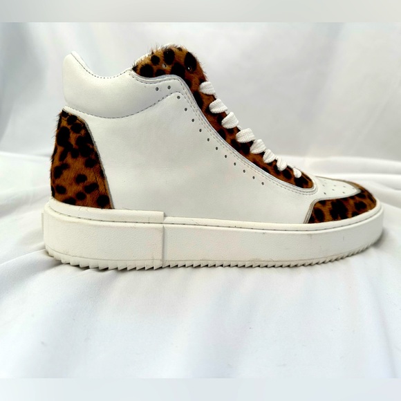 Stuart Weitzman Ryan High-top Sneaker - Size 37.5 - Picture 5 of 7